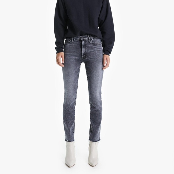 MOTHER High-Waisted Rascal Ankle Snippet Jeans, size 26 - Picture 3 of 8